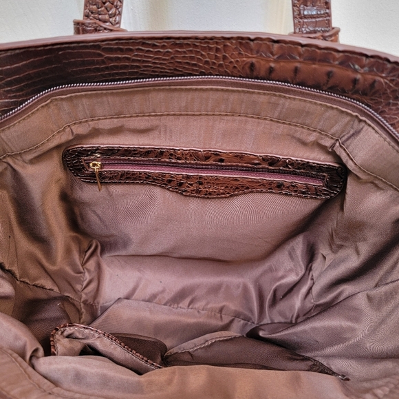 Stauer Brown Croc-Embossed Women's Shoulder Bag - Picture 4 of 5